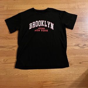 NWOT🐦‍⬛🐦‍⬛black SHEIN tee shirt